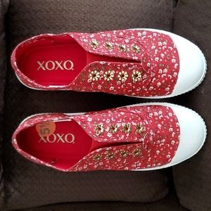 XOXO Women's Sneakers 5.5